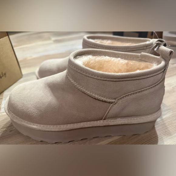 BearPaw Retro Super Shorty booties size 10 - Picture 4 of 8